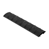 Nízkoprofilová krytka railu Magpul XT™ Rail Panel, černá