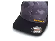 1676538221-oakley-trucker-kappe-qbrl.webp