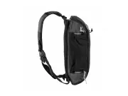 1692963558-56818-098-skyweightslingpack-04.webp