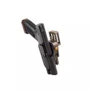 detail-alien-rosegold-holster-gun.webp
