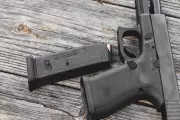 magpul-pmag-10-gl9-glock-19-896283-5.webp magpul-pmag-10-gl9-glock-19-896283-5.webp