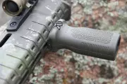 magpul-rvg-m-lok-adapter-rail-blk-896264-001-3.webp