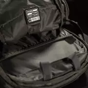 minor-backpack-20lt-detail-01-864x1080.webp