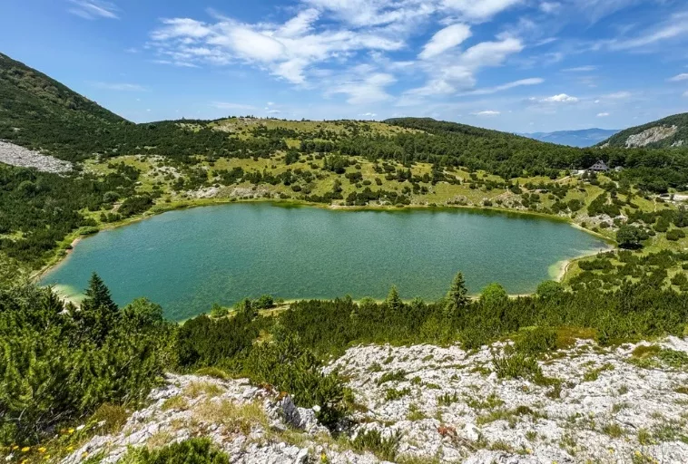 Dobrodružství u jezera Šator: Bosna a její skryté poklady